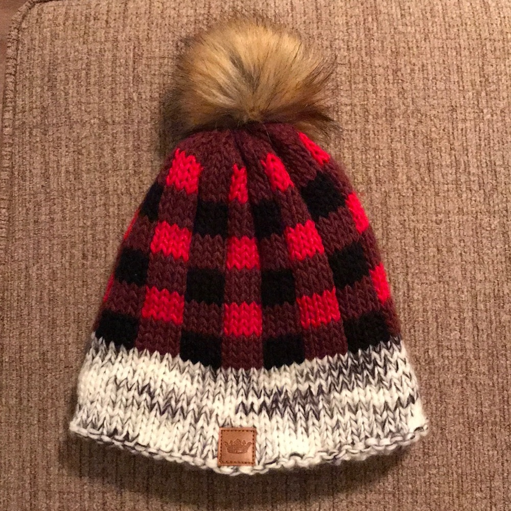 Like NEW Buffalo Plaid Winter Hat Puff Pom Pom Top